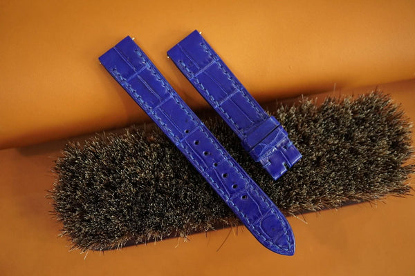Blue Alligator Wings Cut