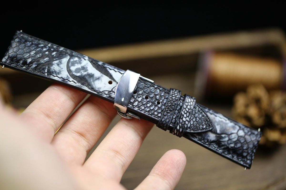 patina black ostrich leg leather watch strap – photo 2