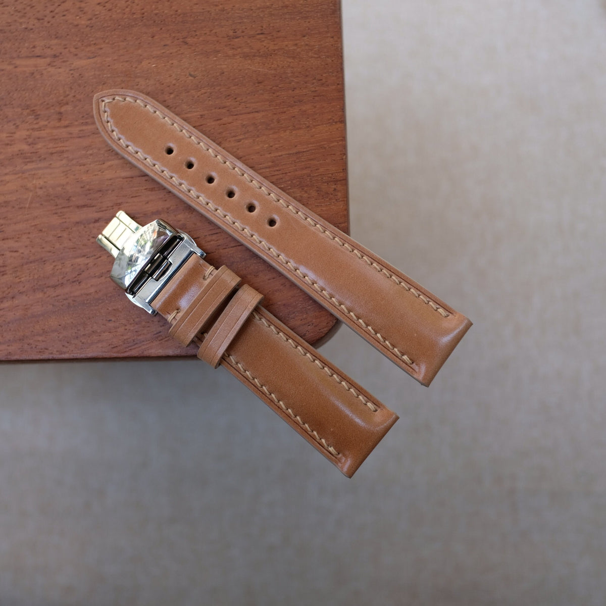 natural shell cordovan leather watch strap – photo 2