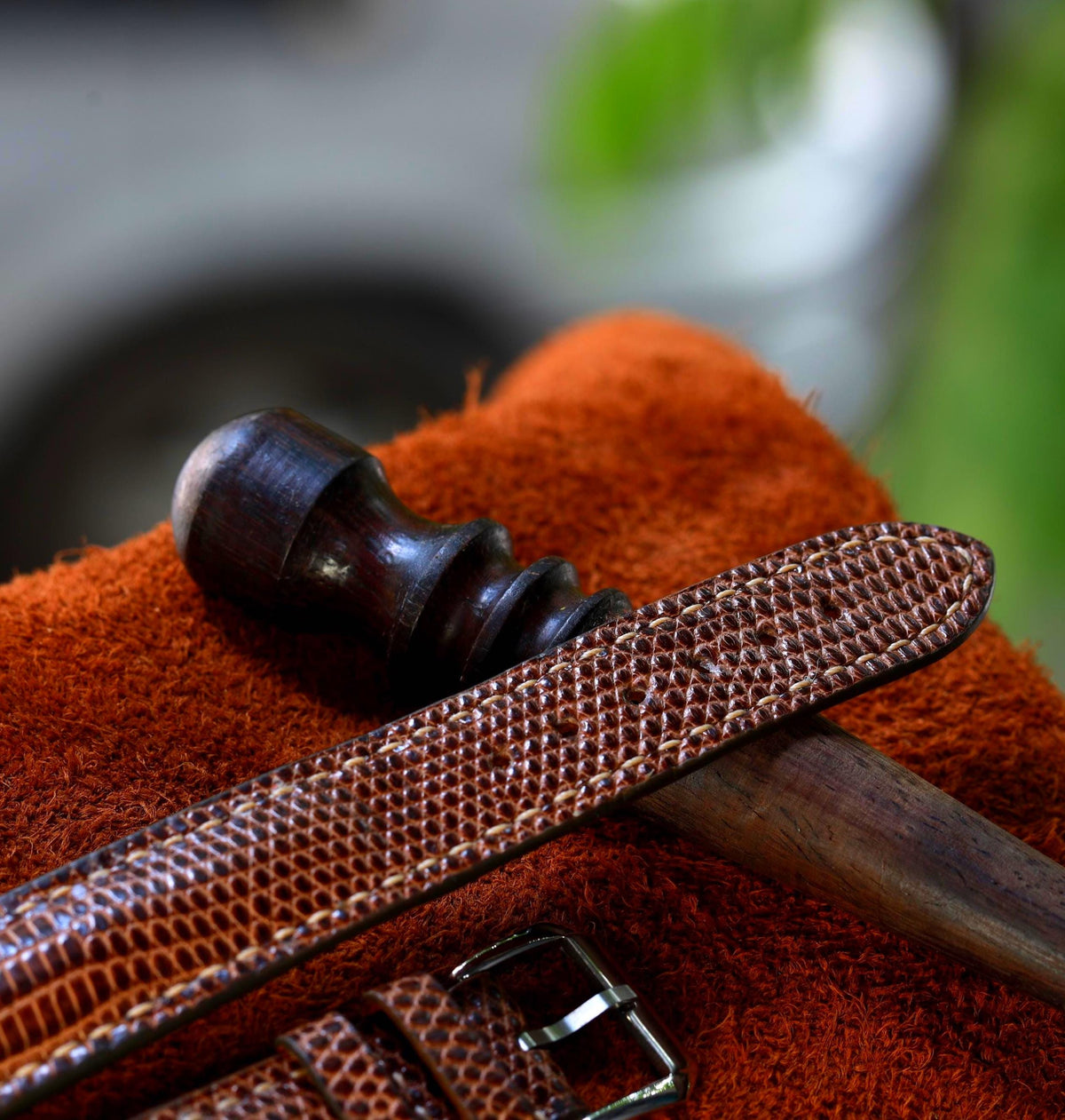 brown lizard leather watch strap – photo 3