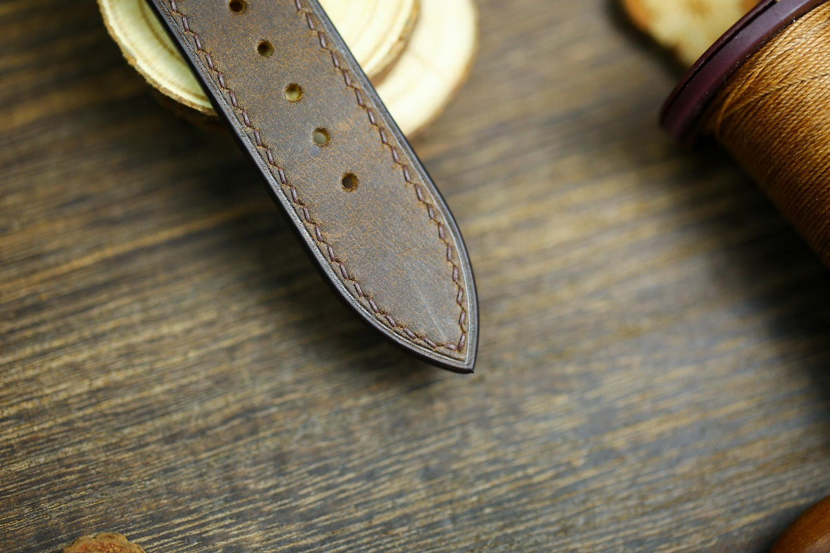 waxy brown maya leather watch strap – photo 8