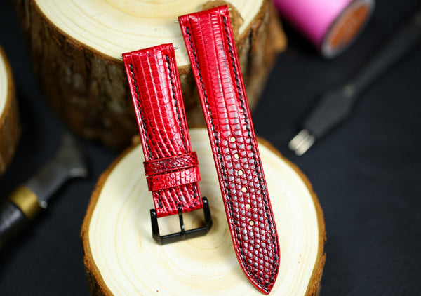 Red Black Lizard