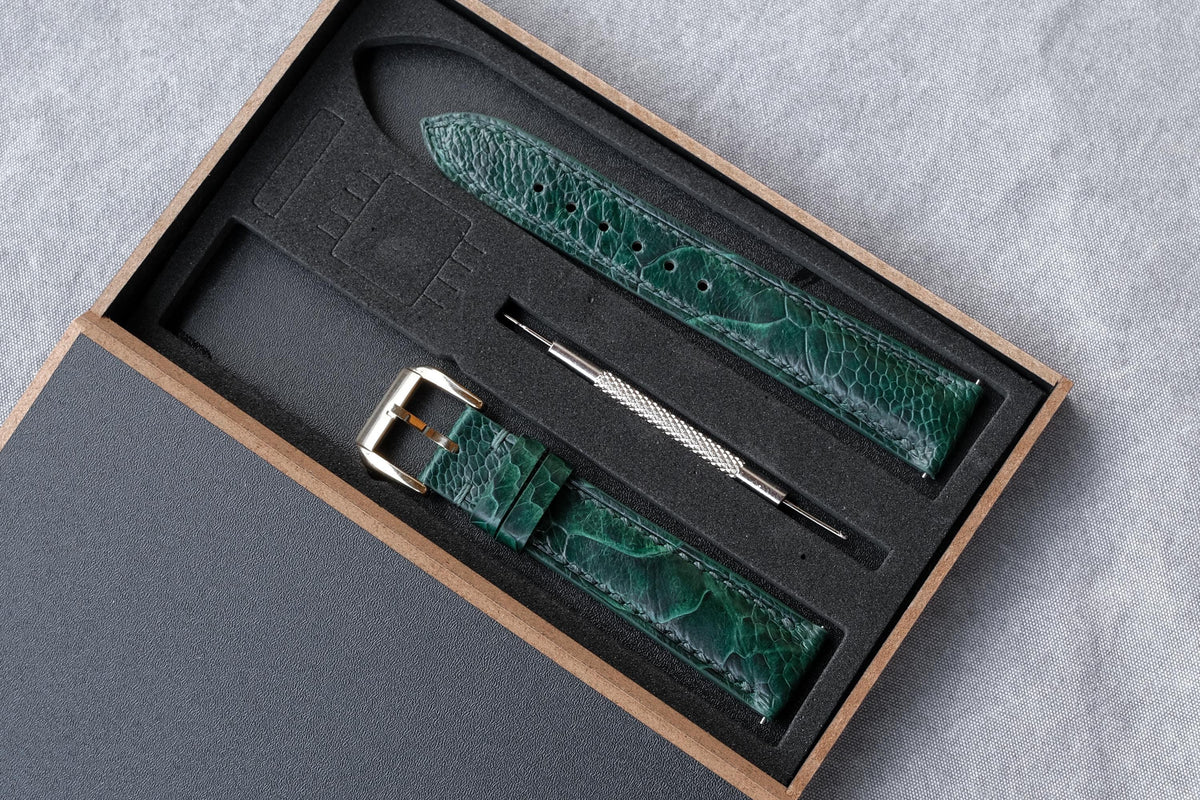 polished green ostrich leg leather watch strap – photo 6